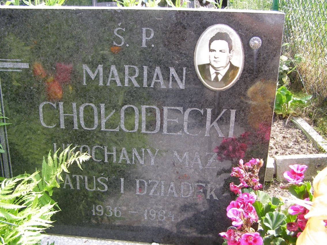 Marian Cholodecki grob 1936-1984.jpg